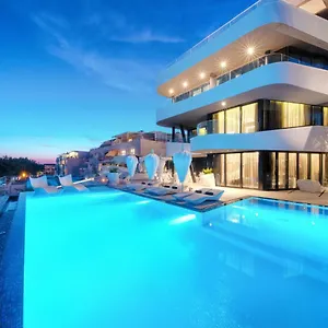 Posh Luxury Split